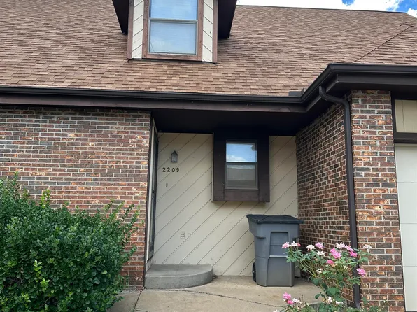 2209 W 23rd Ave, Emporia, KS 66801