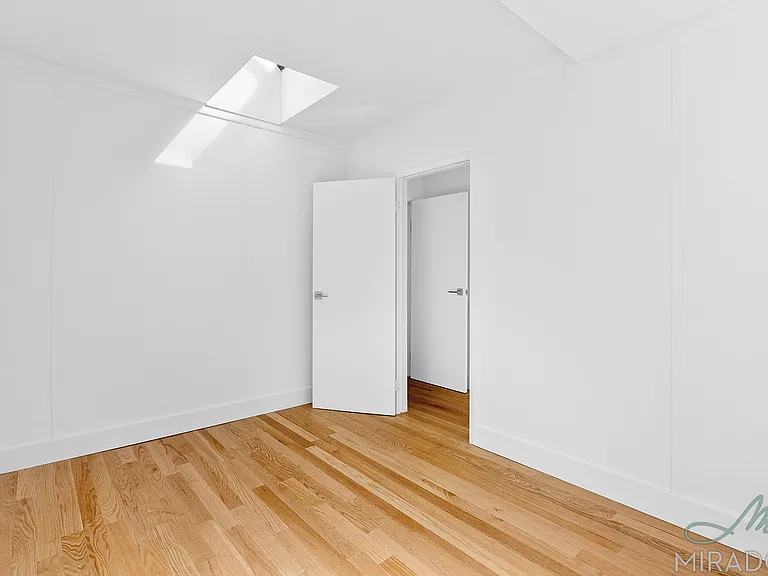 80 Madison Ave #PHC — Photo 12
