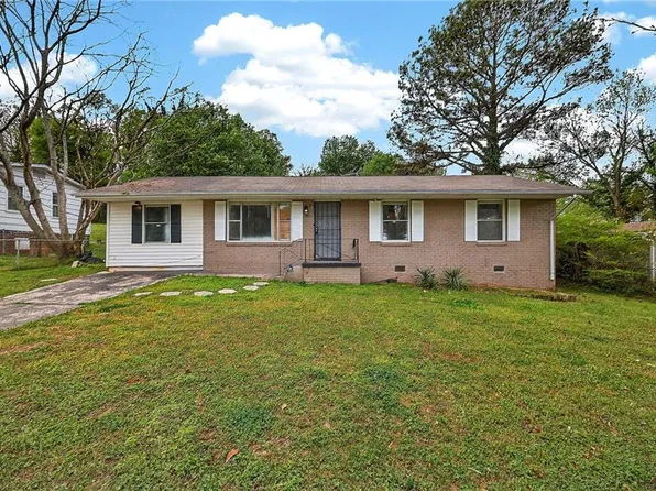 5173 Kingswood Cir, Atlanta, GA 30349