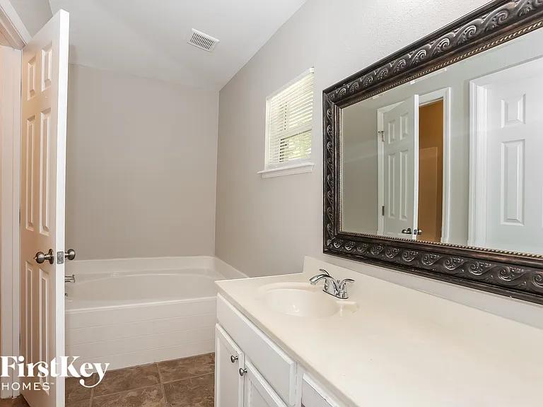 8113 N Misty Meadows Ct — Photo 12