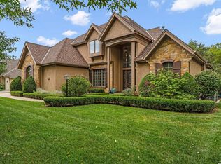 1807 Foxfire Dr, Lawrence, KS 66047
