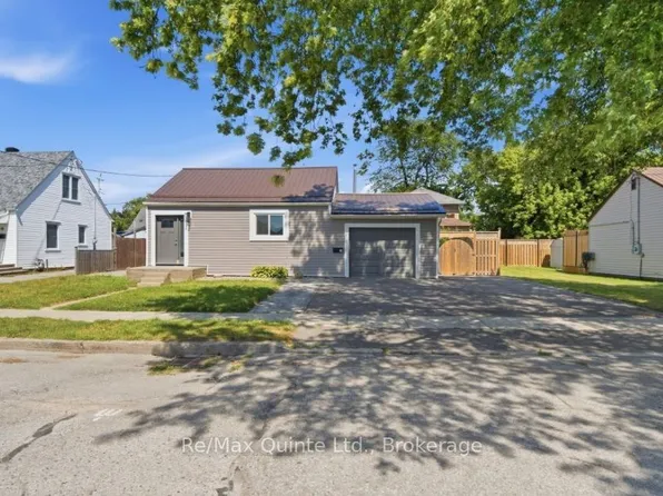 14 Johnson Rd, Quinte West, ON K8V 2W7