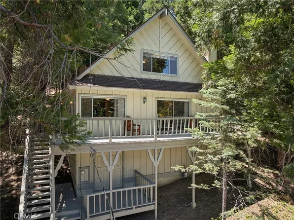 28597 Saginaw Ct, Lake Arrowhead, CA 92352