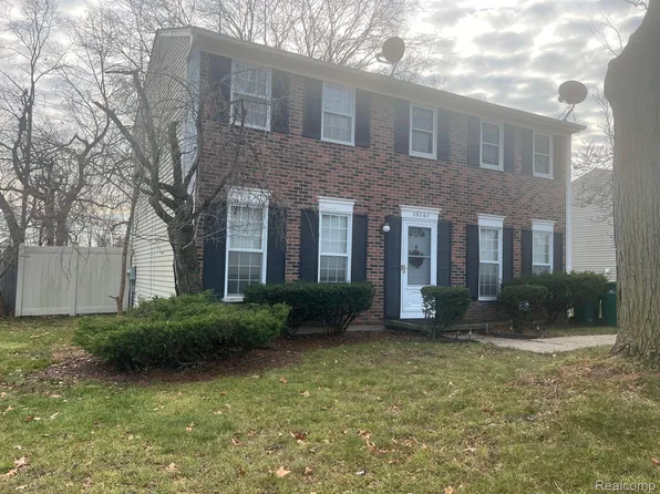 29267 Riveroak Dr, Romulus, MI 48174