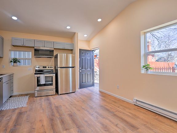 5th image of 3235 N Gaylord St