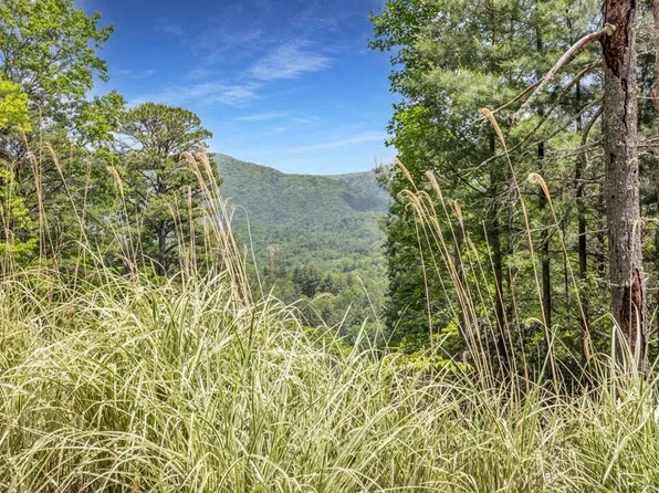 376 Eagles Rst, Blairsville, GA 30512