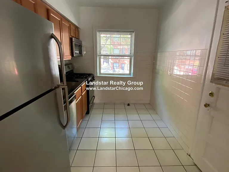 832 Reba Pl #1N — Photo 8