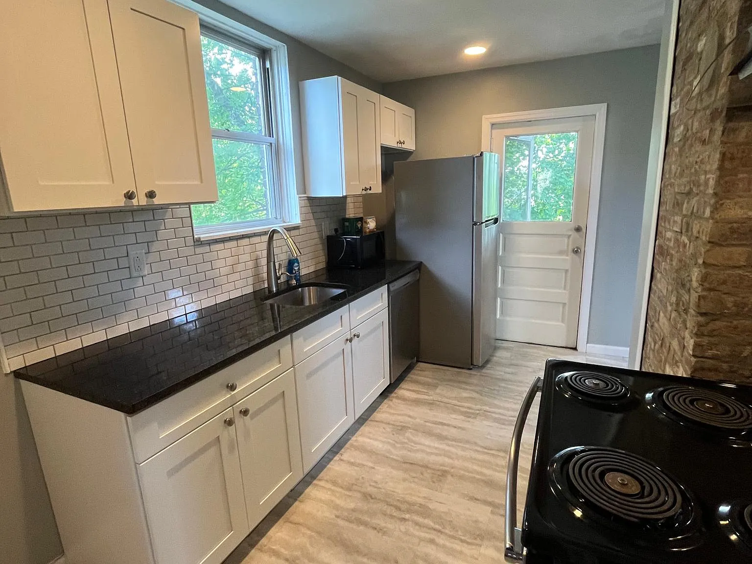 3 bed, 1238 sqft, $1,650 — Photo 3