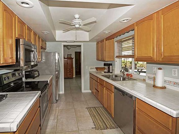 4th image of 1420 NE 55th St