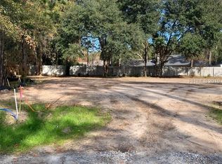 1 Woodpecker Ln, Hilton Head Island, SC 29926