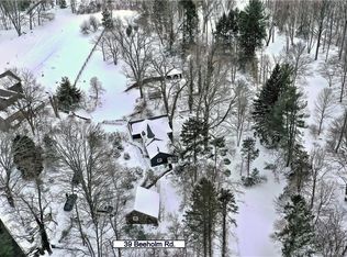 39 Beeholm Rd, Redding, CT 06896