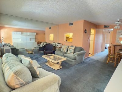 9121 Sunrise Lakes Blvd APT 210, Fort Lauderdale, FL, 33322