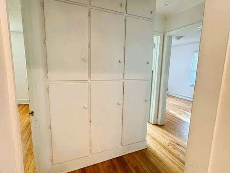 405 N Holden Rd — Photo 11