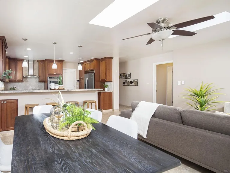 4727 Mount Longs Dr — Photo 5