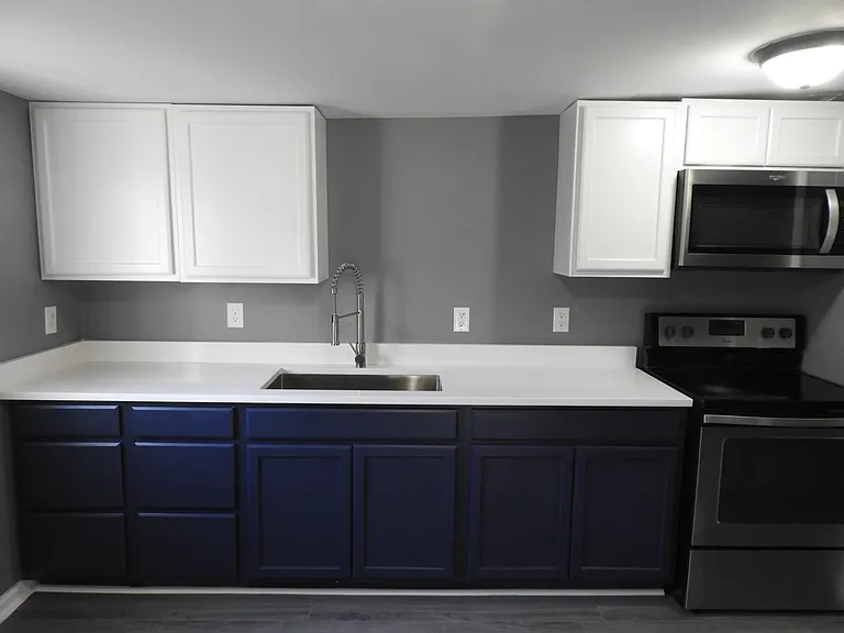 320 Ridgeway St — Photo 5