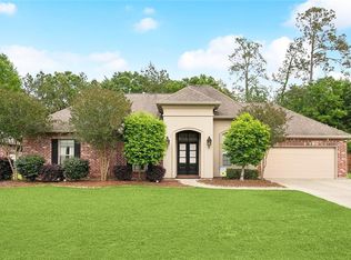 171 Beau Arbre Ct, Covington, LA 70433