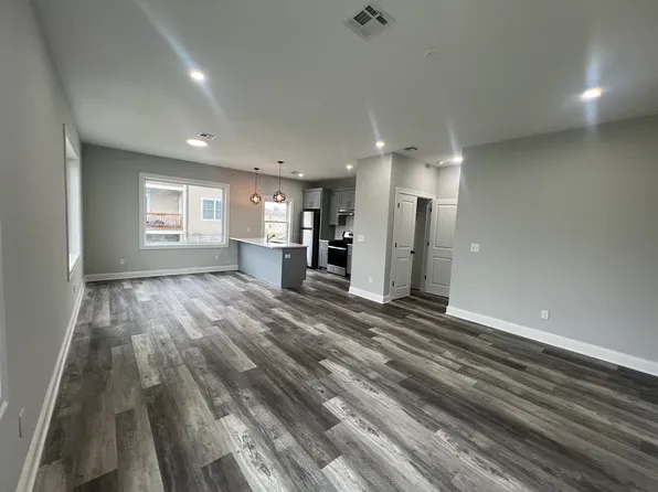28 Harris St #A/b, Carteret, NJ 07008