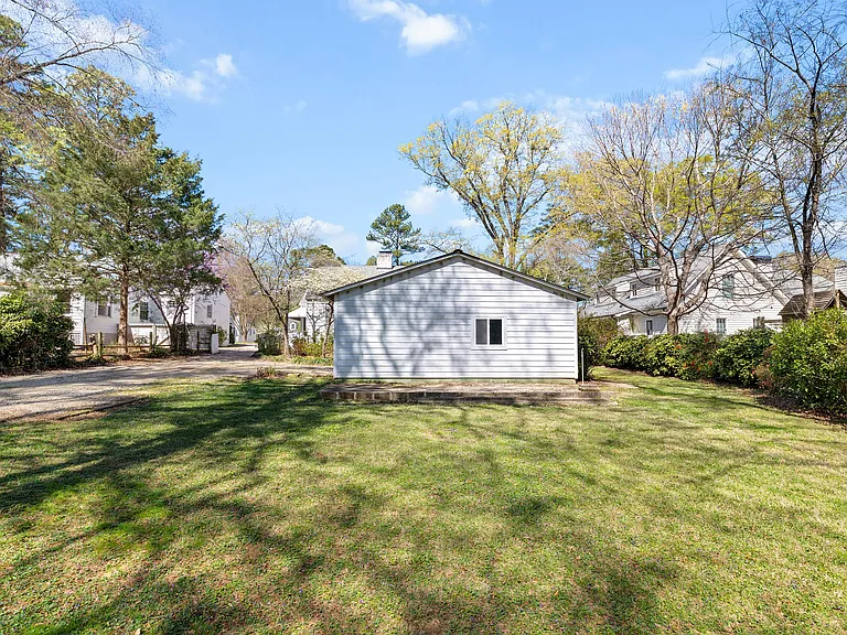 2728 Anderson Dr — Photo 39