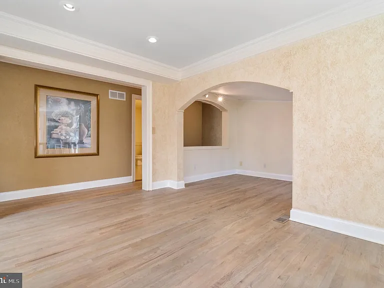 15729 Holly Grove Rd — Photo 47