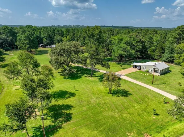 4283 An County Rd #163, Palestine, TX 75801
