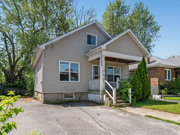 690 Johnson St, Kingston, ON K7L 2A8