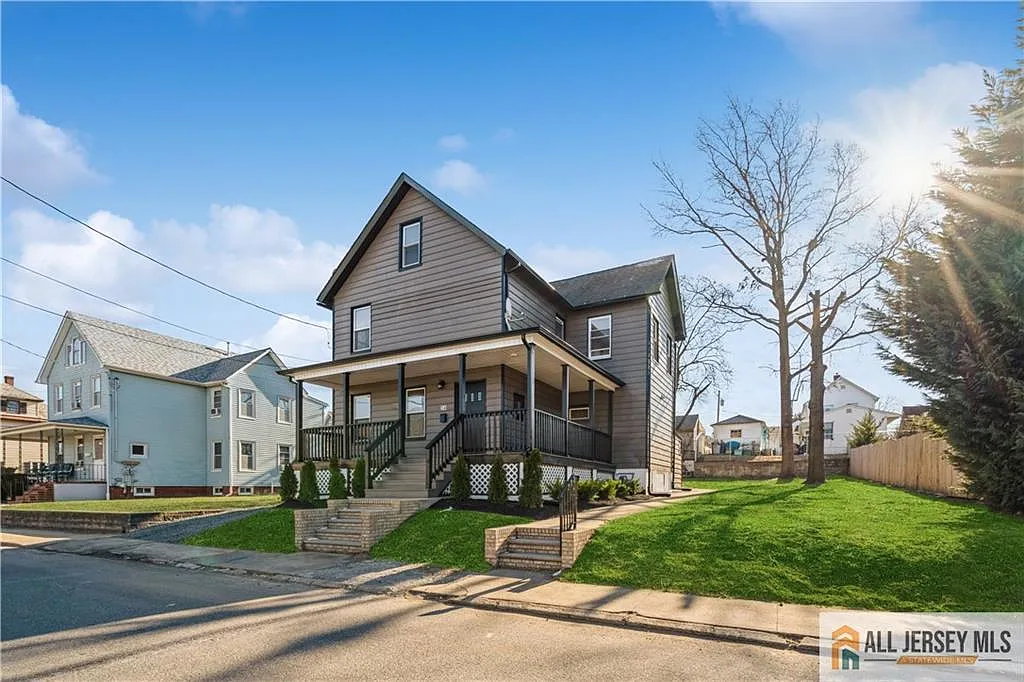 34 Dane St photo 1