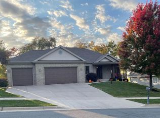 497 Riviera St, Oregon, WI 53575