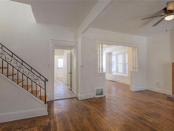 5th image of 131 Kensington Ave