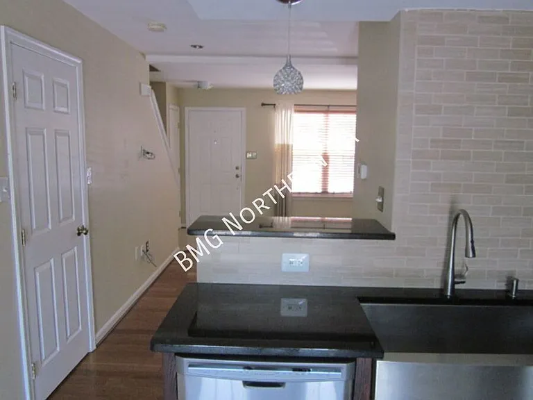14306 Newbern Loop — Photo 8