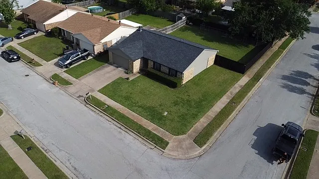6900 Sandstone Ct — Photo 5