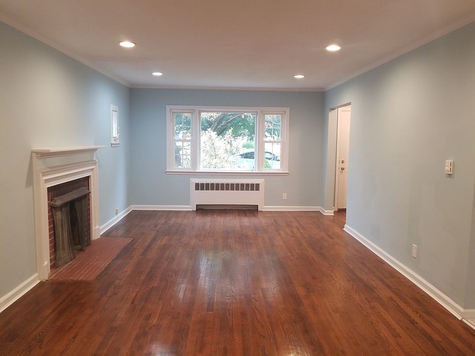 1st image of 456 Walton St