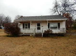 658 E Davis St, Piggott, AR 72454