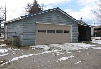 2nd image of 614 Manlove St