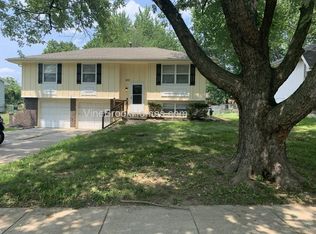 213 SW Westminister Rd, Blue Springs, MO 64014
