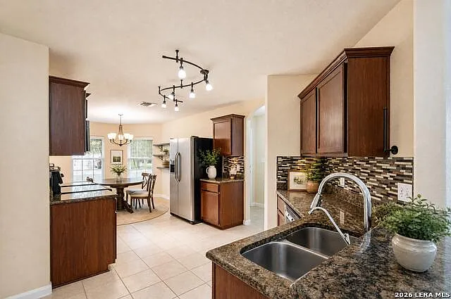 4 bed, 2.0 bath, 1793 sqft, $1,845 — Photo 4
