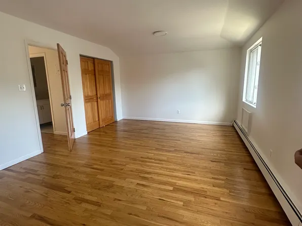 14417 22nd Rd #2, Whitestone, NY 11357