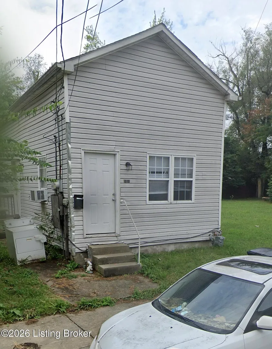 1818 Baird St photo 1