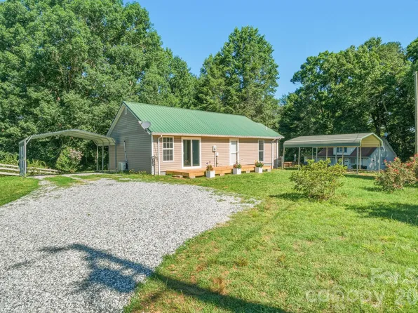 547 Pea Ridge St, Morganton, NC 28655