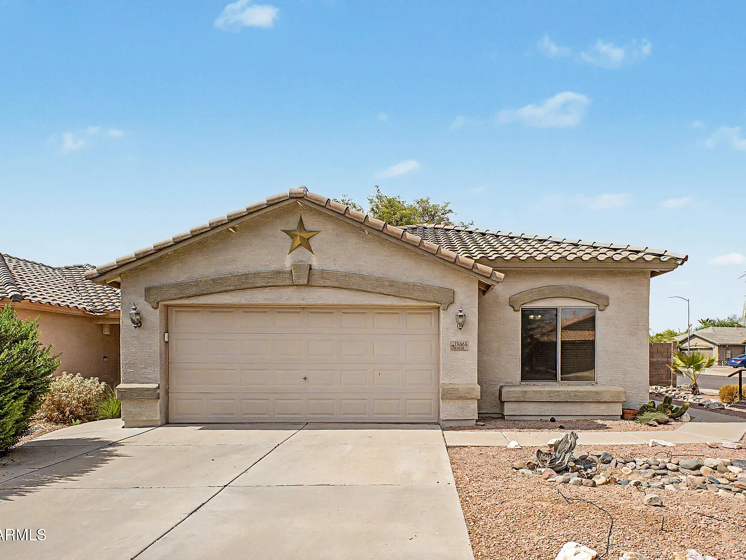 3 bed, 2.0 bath, 1668 sqft, $2,049 — Photo 3