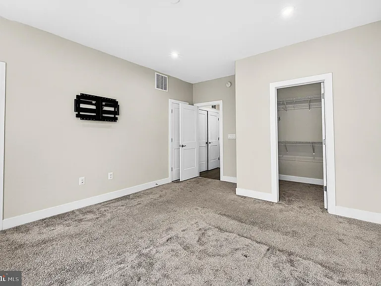2421 Liberty Loop — Photo 27