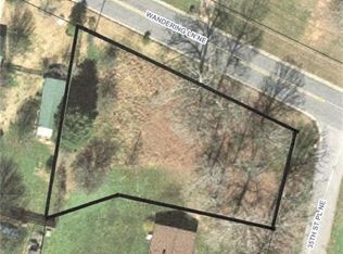 3528 Wandering Ln NE, Hickory, NC 28601