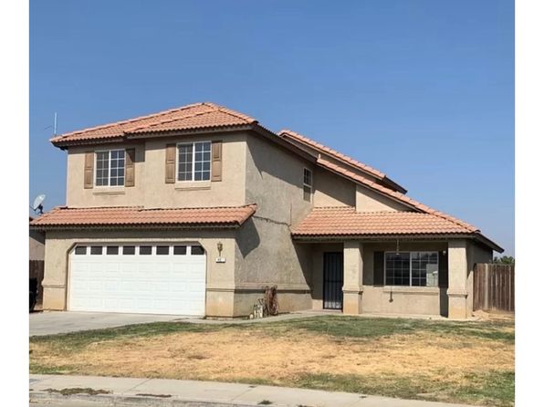 590 Mustang Way