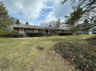 45 Hickman St, Syosset, NY 11791