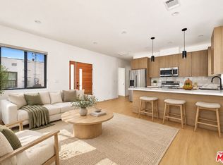1616 1/2 Hauser Blvd, Los Angeles, CA 90019