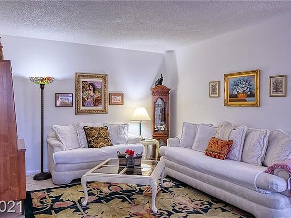 5th image of 4626 Grand Dr Unit 1