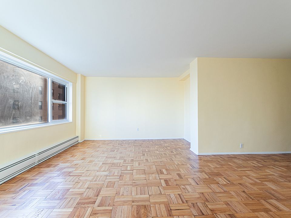 1st image of 4 Fordham Hill Oval APT 10F
