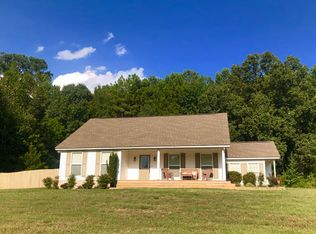 1897 Red Bud Rd NE, Calhoun, GA 30701
