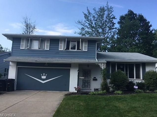 1st image of 23742 Greenlawn Ave