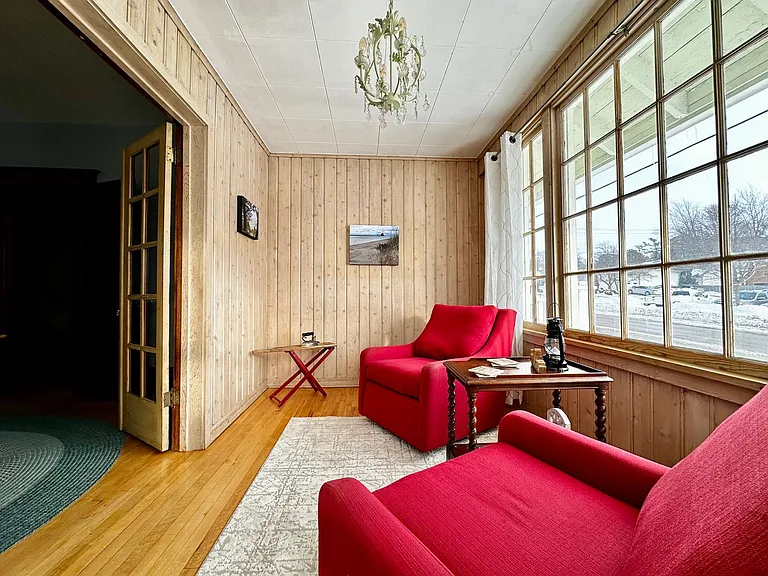 610 Jefferson St — Photo 16