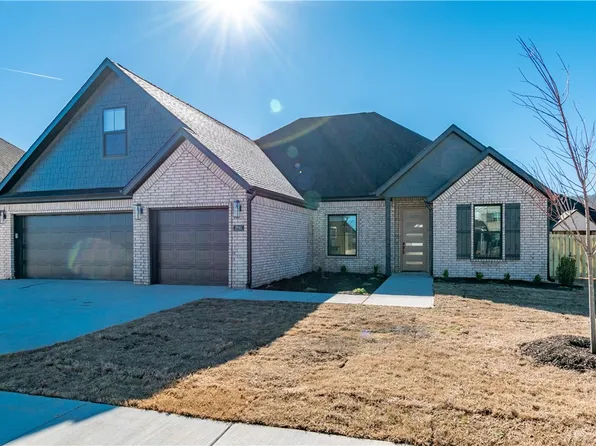 1941 S River Meadows Dr, Fayetteville, AR 72701